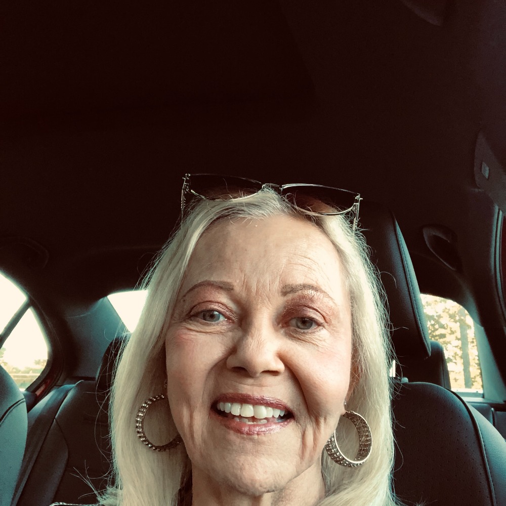 Meet your Posher, Janet